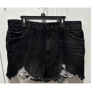 Kancan High-Waisted Black‎ Denim Cut-Off  Jean Shorts Frayed Hem Estillo 13/30